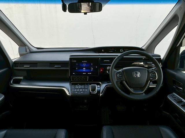 ステップワゴンスパーダ ｅ：ＨＥＶスパーダＧ・ＥＸホンダセンシング　ＡＣＣフルセグナビＬＥＤヘッドフォグＲカメラＥＴＣナビ連動ドラレコ両側パワスラ電制Ｐオートブレーキホールド純正アルミＢＴミュージックラックＣＤＤＶＤ再生トリプルゾーンエアコン（18枚目）