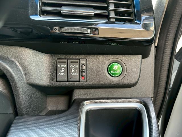 ステップワゴンスパーダ ｅ：ＨＥＶスパーダＧ・ＥＸホンダセンシング　ＡＣＣフルセグナビＬＥＤヘッドフォグＲカメラＥＴＣナビ連動ドラレコ両側パワスラ電制Ｐオートブレーキホールド純正アルミＢＴミュージックラックＣＤＤＶＤ再生トリプルゾーンエアコン（25枚目）