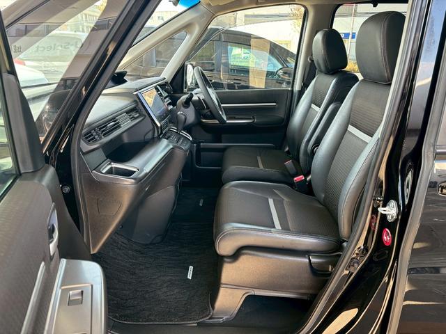 ステップワゴンスパーダ スパーダ・クールスピリットホンダセンシング　ＡＣＣフルセグナビＬＥＤヘッドフォグＲカメラ両側パワスラＥＴＣトリプルゾーンコントロールオートエアコンＲモニター運転席助手席シートヒーターサイドカーテンエアバッグＢＴミュージックラックスマキー（6枚目）