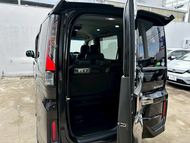 ステップワゴンスパーダ スパーダ・クールスピリットホンダセンシング　ＡＣＣフルセグナビＬＥＤヘッドフォグＲカメラ両側パワスラＥＴＣトリプルゾーンコントロールオートエアコンＲモニター運転席助手席シートヒーターサイドカーテンエアバッグＢＴミュージックラックスマキー（9枚目）