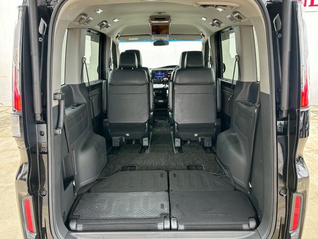 ステップワゴンスパーダ スパーダ・クールスピリットホンダセンシング　ＡＣＣフルセグナビＬＥＤヘッドフォグＲカメラ両側パワスラＥＴＣトリプルゾーンコントロールオートエアコンＲモニター運転席助手席シートヒーターサイドカーテンエアバッグＢＴミュージックラックスマキー（11枚目）