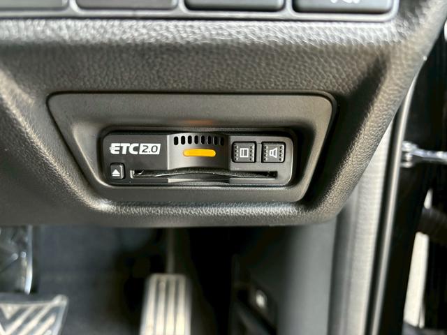 ステップワゴンスパーダ スパーダ・クールスピリットホンダセンシング　ＡＣＣフルセグナビＬＥＤヘッドフォグＲカメラ両側パワスラＥＴＣトリプルゾーンコントロールオートエアコンＲモニター運転席助手席シートヒーターサイドカーテンエアバッグＢＴミュージックラックスマキー（24枚目）