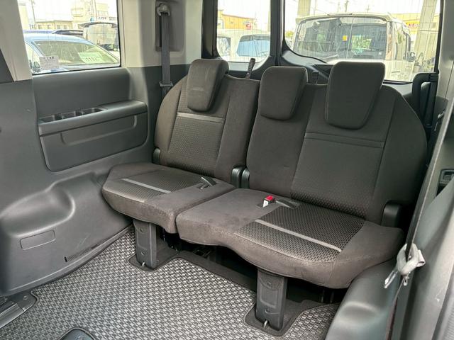 ステップワゴンスパーダ スパーダホンダセンシング ACCフルセグナビLEDヘッドフォグRカメラETCオートエアコンリアマニュアルクーラー両側パワスラBTミュージックラックCDDVD再生USBパドルシフト本革巻きシートバックテーブル純正アルミスマキー(9枚目)