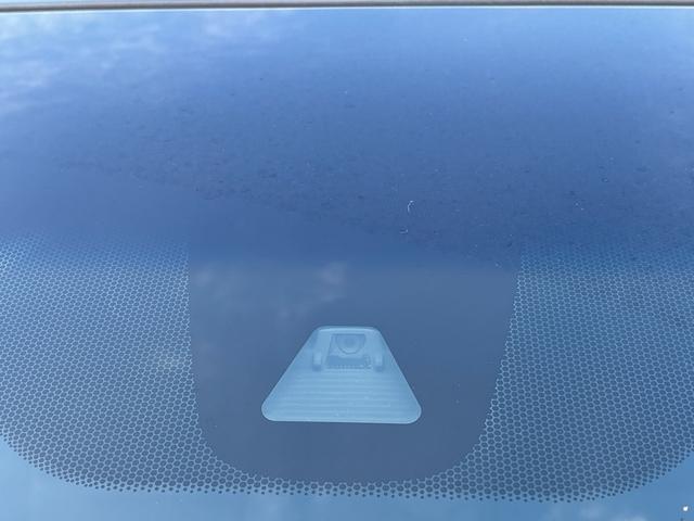 ステップワゴンスパーダ スパーダホンダセンシング ACCフルセグナビLEDヘッドフォグRカメラETCオートエアコンリアマニュアルクーラー両側パワスラBTミュージックラックCDDVD再生USBパドルシフト本革巻きシートバックテーブル純正アルミスマキー(24枚目)