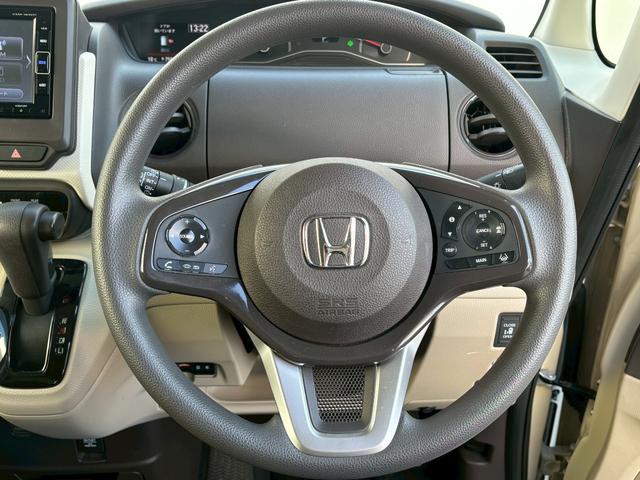 N-BOX G・Lホンダセンシング ACCフルセグナビLEDヘッドRカメラETC左リアパワスラCDDVD再生BTオートエアコンUSBジャックロールサンシェードシートバックポケットスマキー(18枚目)