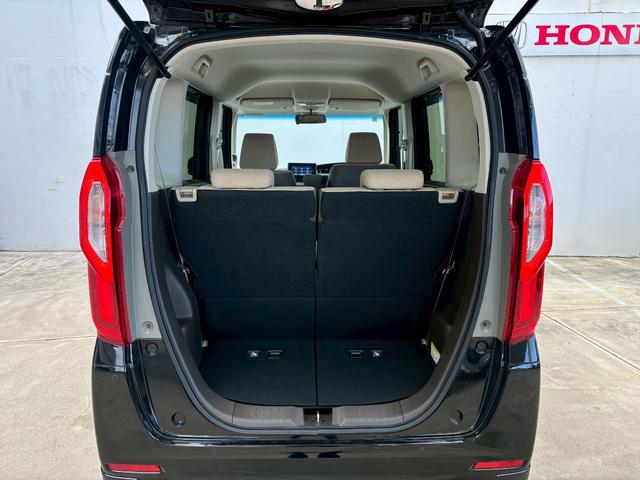 Ｎ－ＢＯＸ Ｌ　ＡＣＣフルセグナビＬＥＤヘッドＲカメラ左リアパワスラ運転席助手席シートヒーターオートエアコン電制ＰオートブレーキホールドＰセンサーシートバックテーブルＢＴミュージックラックＣＤＤＶＤ再生スマキー（8枚目）