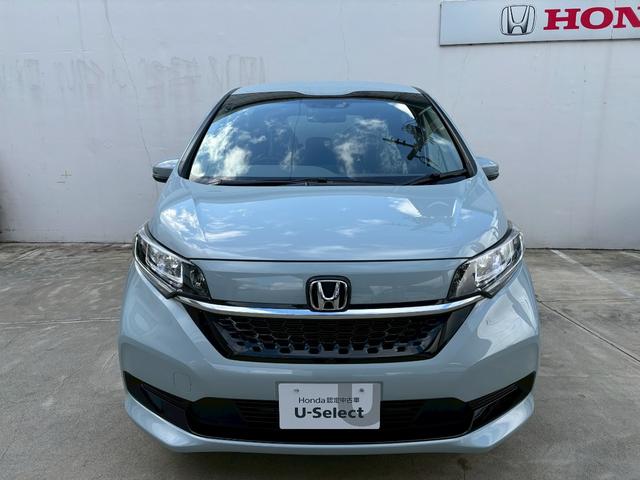 フリードハイブリッド ハイブリッド・Ｇ　ＡＣＣフルセグナビＬＥＤヘッドＲカメラ両側パワスラＥＴＣ前後ドラレコ運転席助手席シートヒーターＢＴミュージックラックＣＤＤＶＤ再生ＵＳＢスマキー（3枚目）