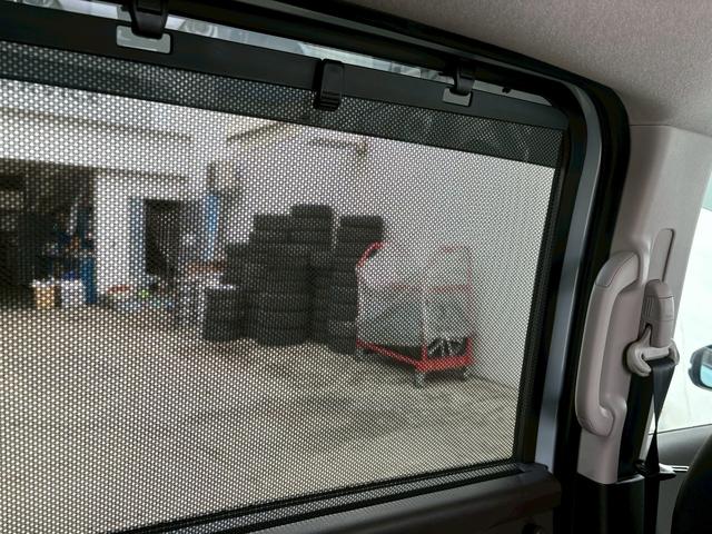 フリードハイブリッド ハイブリッド・Ｇ　ＡＣＣフルセグナビＬＥＤヘッドＲカメラ両側パワスラＥＴＣ前後ドラレコ運転席助手席シートヒーターＢＴミュージックラックＣＤＤＶＤ再生ＵＳＢスマキー（11枚目）