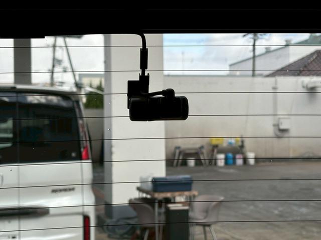 フリードハイブリッド ハイブリッド・Ｇ　ＡＣＣフルセグナビＬＥＤヘッドＲカメラ両側パワスラＥＴＣ前後ドラレコ運転席助手席シートヒーターＢＴミュージックラックＣＤＤＶＤ再生ＵＳＢスマキー（22枚目）