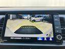 e:HEVリュクス ACCフルセグナビLEDヘッドフォグRカメラETCナビ連動ドラレコ運転席助手席シートヒーター電制PパーキングセンサーオートブレーキホールドBTミュージックラックCDDVD再生ステアリングヒーター(15枚目)