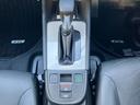 e:HEVリュクス ACCフルセグナビLEDヘッドフォグRカメラETCナビ連動ドラレコ運転席助手席シートヒーター電制PパーキングセンサーオートブレーキホールドBTミュージックラックCDDVD再生ステアリングヒーター(18枚目)