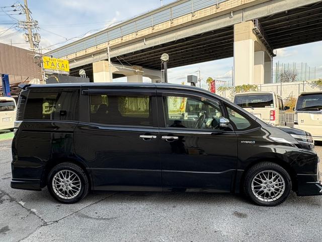 ヴォクシー ハイブリッドＺＳ　煌ＩＩ　モデリスタエアロ・両側パワースライドドア・クルーズコントロール・レーンキープアシスト・Ｂｌｕｅｔｏｏｔｈ対応ナビ・ＥＴＣ・ドライブレコーダー・バックカメラ・純正１６インチアルミホイール・シートヒーター（7枚目）