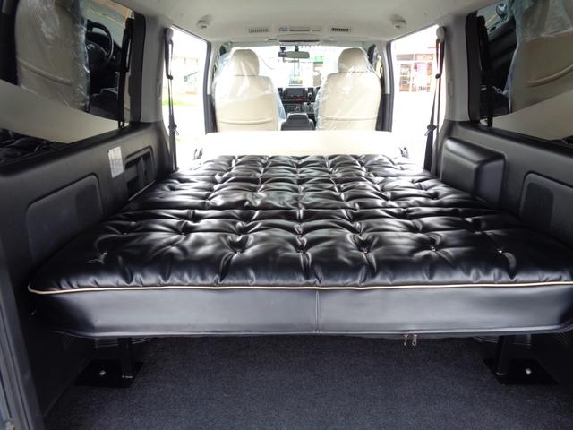 ハイエースバン スーパーGL ダークプライム ディーゼル・後席モニター・社外ナビ・バックモニター・前後ドライブレコーダー・レーザー・ETC・リアベット仕様・社外シートカバー・(18枚目)