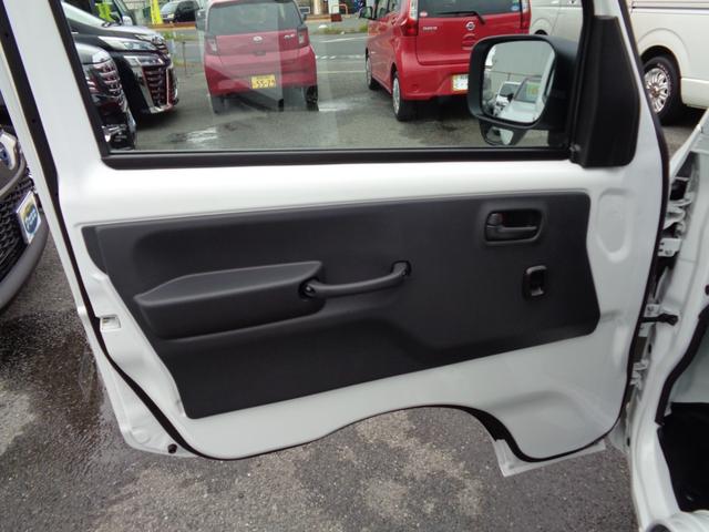 NT100クリッパートラック DXオートマ・パワステ・パワーウインドウ DX オートマパワステ・パワーウインドウ・純正ラジオデッキ(20枚目)