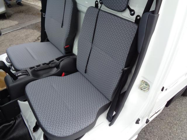 NT100クリッパートラック DXオートマ・パワステ・パワーウインドウ DX オートマパワステ・パワーウインドウ・純正ラジオデッキ(22枚目)