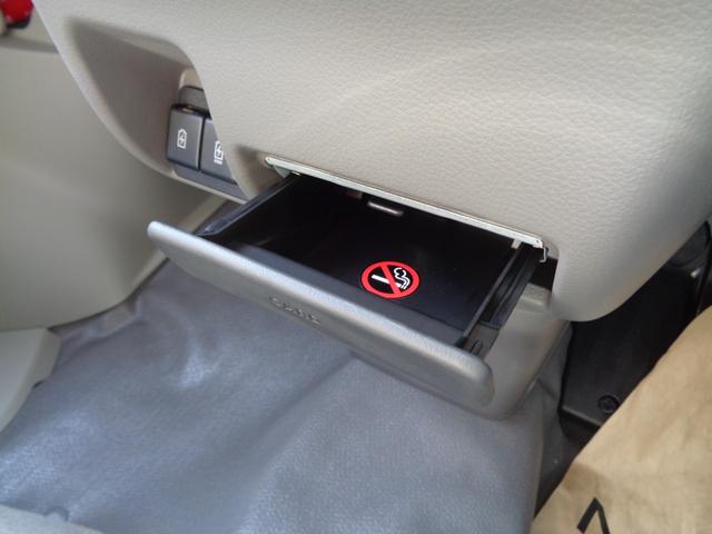 クリッパーバン ＤＸ　ＤＸ・ＣＶＴ・エマージェンシーブレーキ・横滑り防止・ラジオデッキ・コーナーセンサー・ＬＥＤルームランプ（27枚目）