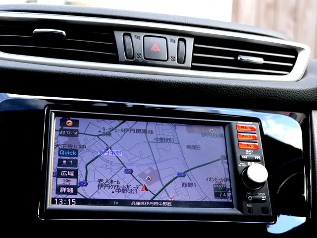 20X ハイブリッド エマージェンシーブレーキP ワンオナ 禁煙車 純正SDナビ/フルセグ バックカメラ LEDオートライト パワーバックドア 障害物センサー シートヒーター 革調シート 革巻きハンドル ステアスイッチ インテリキー プッシュスタート(4枚目)