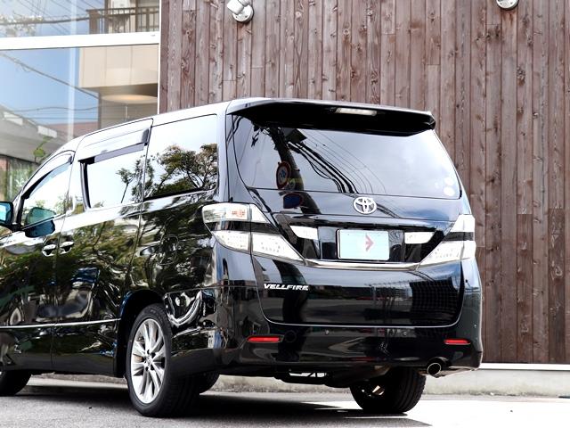 2.4Z プラチナセレクションII タイプゴールド 禁煙車 純正フリップダウンモニター 純正HDDナビ/フルセグ バックカメラ HIDオートライト 両側パワースライド パワーバックドア 障害物センサー スマートキー プッシュスタート ETC オットマン(9枚目)