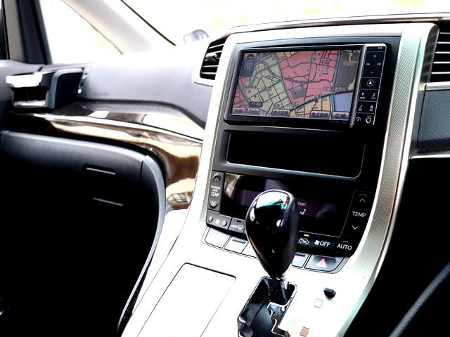 2.4Z プラチナセレクションII タイプゴールド 禁煙車 純正フリップダウンモニター 純正HDDナビ/フルセグ バックカメラ HIDオートライト 両側パワースライド パワーバックドア 障害物センサー スマートキー プッシュスタート ETC オットマン(14枚目)