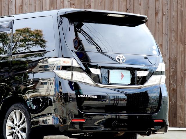 2.4Z プラチナセレクションII タイプゴールド 禁煙車 純正フリップダウンモニター 純正HDDナビ/フルセグ バックカメラ HIDオートライト 両側パワースライド パワーバックドア 障害物センサー スマートキー プッシュスタート ETC オットマン(23枚目)