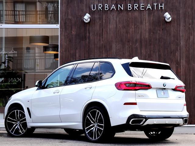 Ｘ５ ｘＤｒｉｖｅ　３５ｄ　Ｍスポーツ　プラスパッケージ　パノラマサンルーフ　ハーマンカードン　純正ＯＰ２２ＡＷ　茶革　全席シートヒーター　ハンズフリーパワーバックドア　全車速ＡＣＣ　衝突軽減ブレーキ　パーキングアシスト　ＨＵＤ　ＢＳＭ（2枚目）