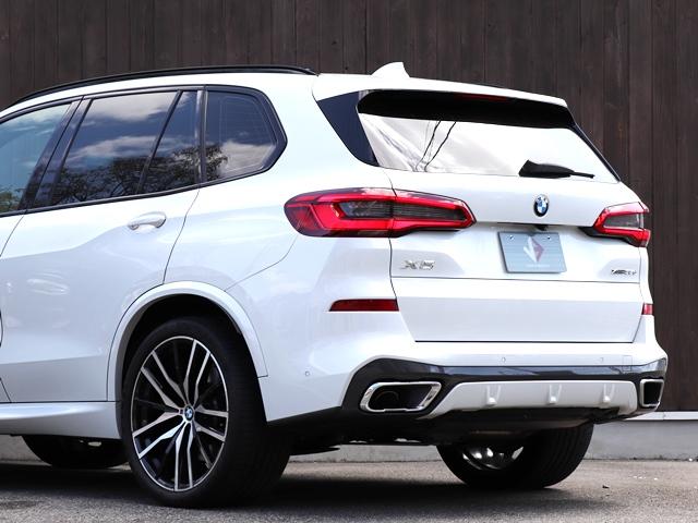 Ｘ５ ｘＤｒｉｖｅ　３５ｄ　Ｍスポーツ　プラスパッケージ　パノラマサンルーフ　ハーマンカードン　純正ＯＰ２２ＡＷ　茶革　全席シートヒーター　ハンズフリーパワーバックドア　全車速ＡＣＣ　衝突軽減ブレーキ　パーキングアシスト　ＨＵＤ　ＢＳＭ（10枚目）