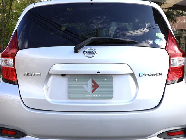 ノート e-パワー X エマージェンシーブレーキ 禁煙車 純正SDナビ/フルセグ バックカメラ 前後ドライブレコーダー オートライト/オートハイビーム レーンキーピング インテリキー プッシュスタート ETC ステアスイッチ(35枚目)