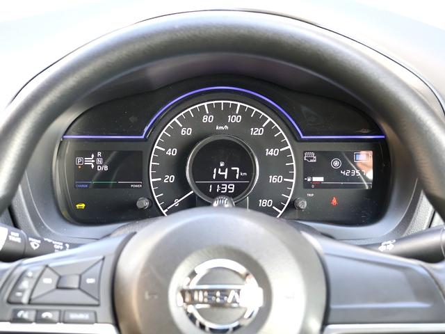 ノート e-パワー X エマージェンシーブレーキ 禁煙車 純正SDナビ/フルセグ バックカメラ 前後ドライブレコーダー オートライト/オートハイビーム レーンキーピング インテリキー プッシュスタート ETC ステアスイッチ(37枚目)