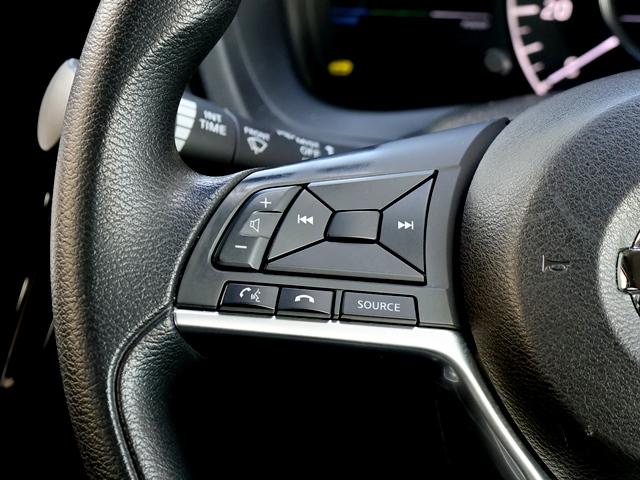 ノート e-パワー X エマージェンシーブレーキ 禁煙車 純正SDナビ/フルセグ バックカメラ 前後ドライブレコーダー オートライト/オートハイビーム レーンキーピング インテリキー プッシュスタート ETC ステアスイッチ(43枚目)