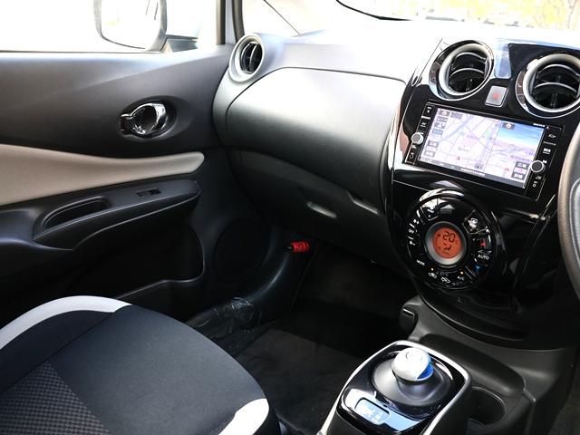 ノート e-パワー X エマージェンシーブレーキ 禁煙車 純正SDナビ/フルセグ バックカメラ 前後ドライブレコーダー オートライト/オートハイビーム レーンキーピング インテリキー プッシュスタート ETC ステアスイッチ(66枚目)