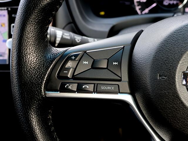 ノート e-パワー メダリスト エマージェンシーブレーキ 禁煙車 純正SDナビ/フルセグ/BR アラウンドビュー バック/サイド/フロントカメラ ドラレコ LEDオートライト デジタルインナーミラー インテリキー 純正15AW(40枚目)