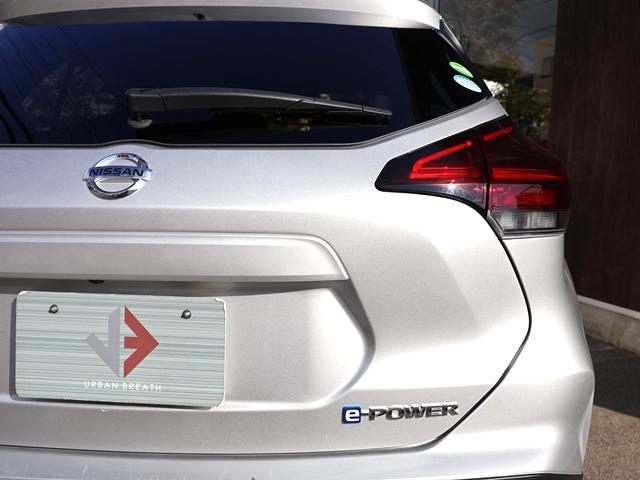 キックス Ｘ　プロパイロット　純正９型ナビ／フルセグ　アラウンドビューモニター　全車速ＡＣＣ　衝突軽減ブレーキ　レーンキーピング　駐車支援システム　障害物センサー　デジタルインナーミラー　インテリキー　純正１７ＡＷ（36枚目）