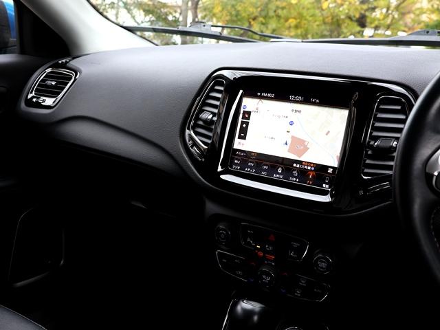 ジープ・コンパス リミテッド 4WD パノラミックサンルーフ メーカーナビ/フルセグ Bカメラ beatsサウンドシステム レーダークルコン レーンキーピング BSM パワーバックドア アップルカープレイ シートヒーター 禁煙車(16枚目)