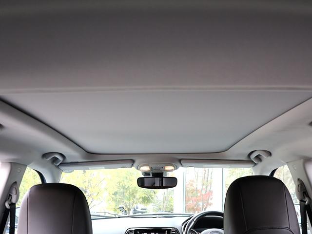 ジープ・コンパス リミテッド 4WD パノラミックサンルーフ メーカーナビ/フルセグ Bカメラ beatsサウンドシステム レーダークルコン レーンキーピング BSM パワーバックドア アップルカープレイ シートヒーター 禁煙車(28枚目)