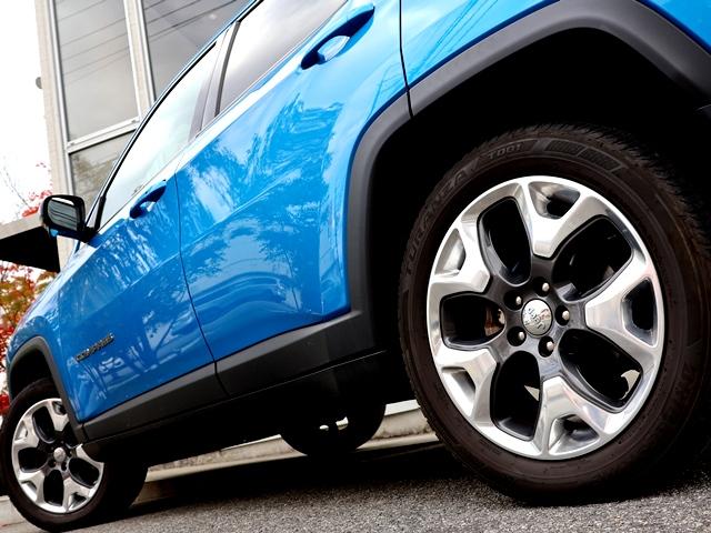 ジープ・コンパス リミテッド 4WD パノラミックサンルーフ メーカーナビ/フルセグ Bカメラ beatsサウンドシステム レーダークルコン レーンキーピング BSM パワーバックドア アップルカープレイ シートヒーター 禁煙車(37枚目)