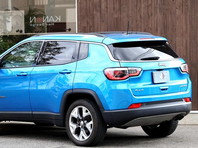 ジープ・コンパス リミテッド 4WD パノラミックサンルーフ メーカーナビ/フルセグ Bカメラ beatsサウンドシステム レーダークルコン レーンキーピング BSM パワーバックドア アップルカープレイ シートヒーター 禁煙車(40枚目)