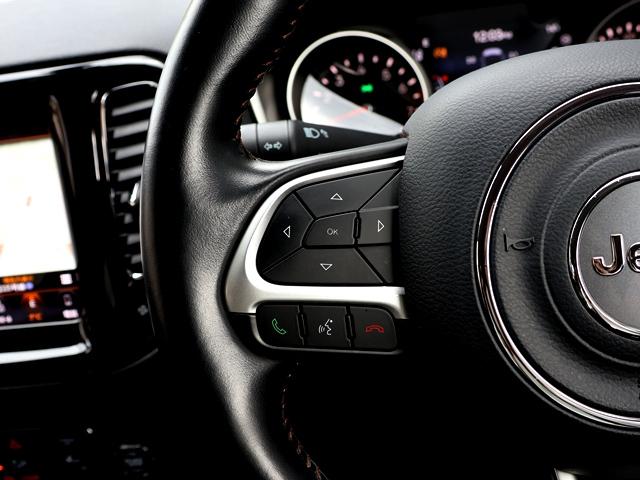 ジープ・コンパス リミテッド 4WD パノラミックサンルーフ メーカーナビ/フルセグ Bカメラ beatsサウンドシステム レーダークルコン レーンキーピング BSM パワーバックドア アップルカープレイ シートヒーター 禁煙車(62枚目)