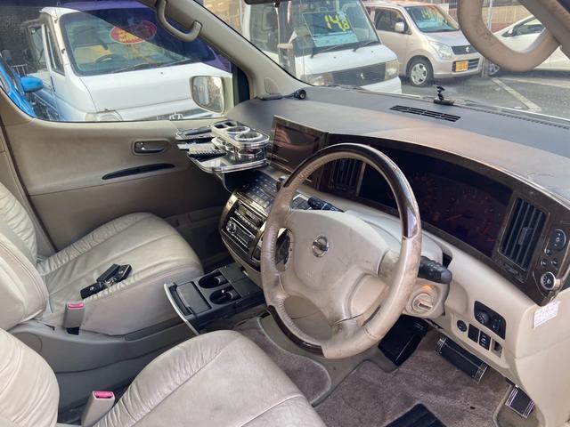 エルグランド ライダー　純正フルエアロ　１９インチアルミ　マフラー　ブリッツ車高調　地デジＴＶ　ＥＴＣ　Ｗサンルーフ（13枚目）