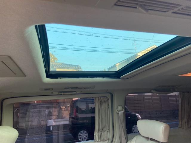 エルグランド ライダー　純正フルエアロ　１９インチアルミ　マフラー　ブリッツ車高調　地デジＴＶ　ＥＴＣ　Ｗサンルーフ（30枚目）