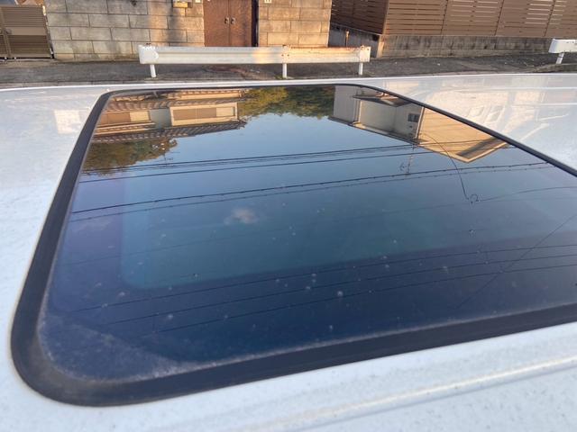 エルグランド ライダー　純正フルエアロ　１９インチアルミ　マフラー　ブリッツ車高調　地デジＴＶ　ＥＴＣ　Ｗサンルーフ（31枚目）