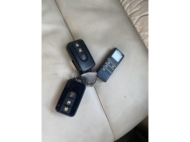 エルグランド ライダー　純正フルエアロ　１９インチアルミ　マフラー　ブリッツ車高調　地デジＴＶ　ＥＴＣ　Ｗサンルーフ（34枚目）