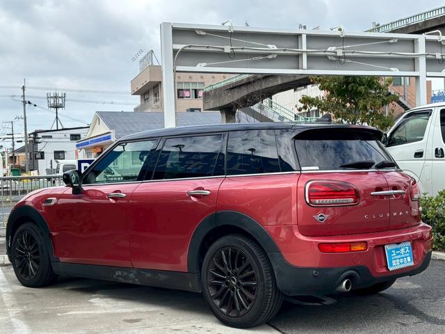 ＭＩＮＩ クーパー　クラブマン　禁煙　バックカメラ　ツートン　メーカーナビ　ＥＴＣ　レーダークルーズ　レーンキープ　衝突軽減　スマートキー２個（7枚目）