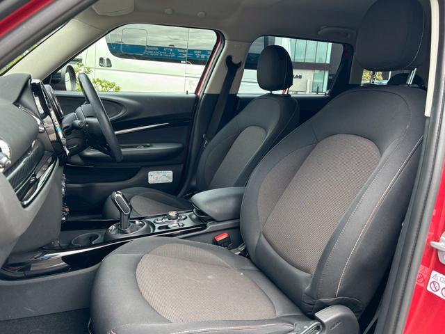ＭＩＮＩ クーパー　クラブマン　禁煙　バックカメラ　ツートン　メーカーナビ　ＥＴＣ　レーダークルーズ　レーンキープ　衝突軽減　スマートキー２個（32枚目）