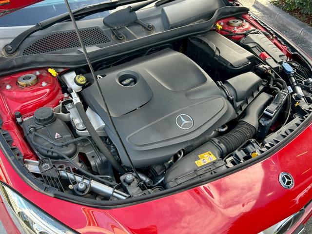 ＣＬＡクラス シューティングブレーク ＣＬＡ１８０　シューティングブレーク　ＡＭＧスタイル　メーカーナビ　バックカメラ　ナビ・ＴＶ　コンビシート　シートヒーター　レーダーセーフティー　パワーバックドア　ＢＳＭ　アイドリングストップ　パワーバックドア（14枚目）