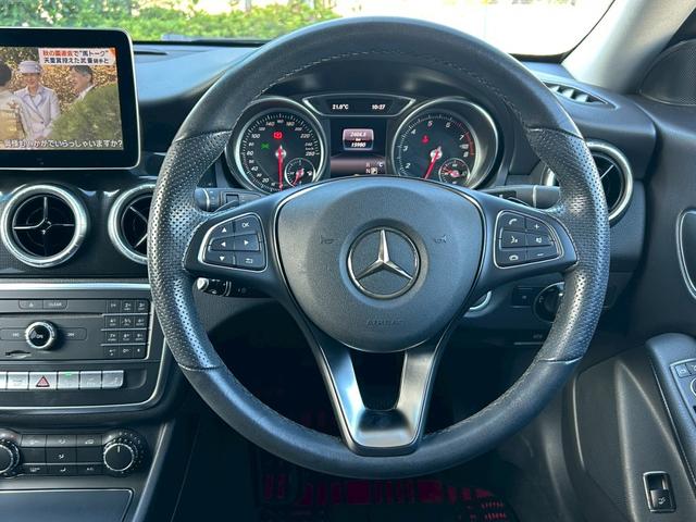 ＣＬＡクラス シューティングブレーク ＣＬＡ１８０　シューティングブレーク　ＡＭＧスタイル　メーカーナビ　バックカメラ　ナビ・ＴＶ　コンビシート　シートヒーター　レーダーセーフティー　パワーバックドア　ＢＳＭ　アイドリングストップ　パワーバックドア（18枚目）