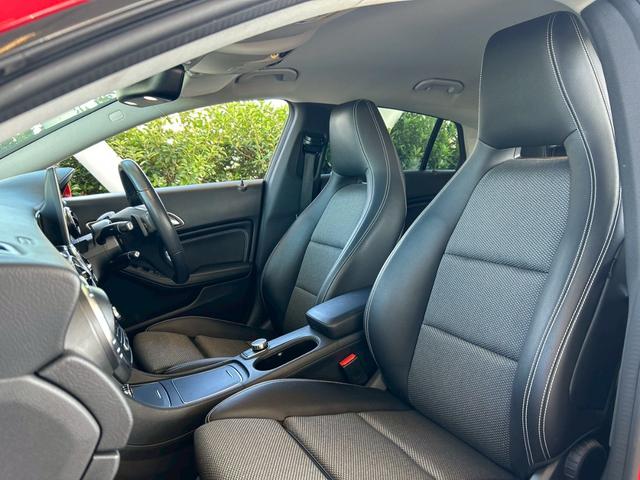 ＣＬＡクラス シューティングブレーク ＣＬＡ１８０　シューティングブレーク　ＡＭＧスタイル　メーカーナビ　バックカメラ　ナビ・ＴＶ　コンビシート　シートヒーター　レーダーセーフティー　パワーバックドア　ＢＳＭ　アイドリングストップ　パワーバックドア（40枚目）