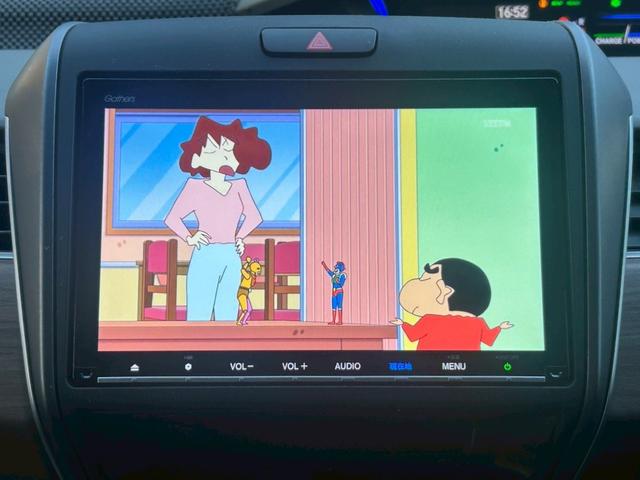 フリードハイブリッド ハイブリッド・Gホンダセンシング 禁煙 純正ナビ/VXM-217VFNi フルセグテレビ バックカメラ シートヒーター 両側パワースライドドア ETC レーダークルーズ レーンキープ 衝突軽減システム スマートキー(24枚目)