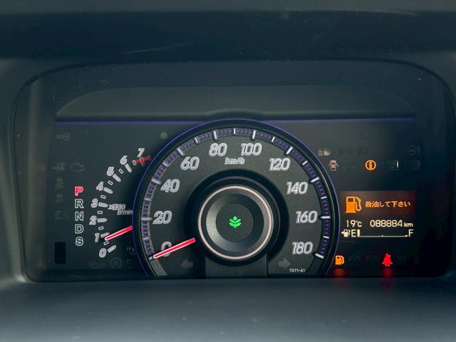 ステップワゴンスパーダ Z インターナビセレクション 純正ナビ 地デジテレビ バックカメラ 両側パワースライドドア ETC クルーズコントロール パドルシフト アイドリングストップ スマートキー(19枚目)