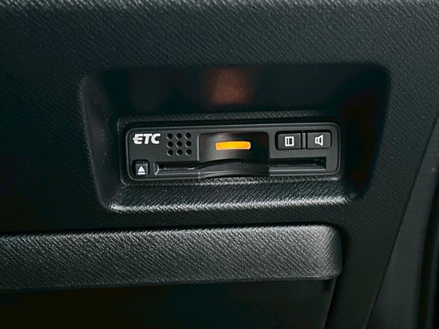 ステップワゴンスパーダ Z インターナビセレクション 純正ナビ 地デジテレビ バックカメラ 両側パワースライドドア ETC クルーズコントロール パドルシフト アイドリングストップ スマートキー(21枚目)