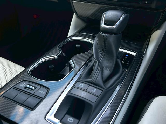 遠方のお客様でもご購入いただけます！提携陸送業者を利用し安全にご自宅までご納車させて頂きます。※沖縄県、北海道、高額車両、特殊車両などは直接お店の方へお問い合わせくださいませ